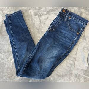 ~Madewell High-Rise Skinny distressed Jeans
